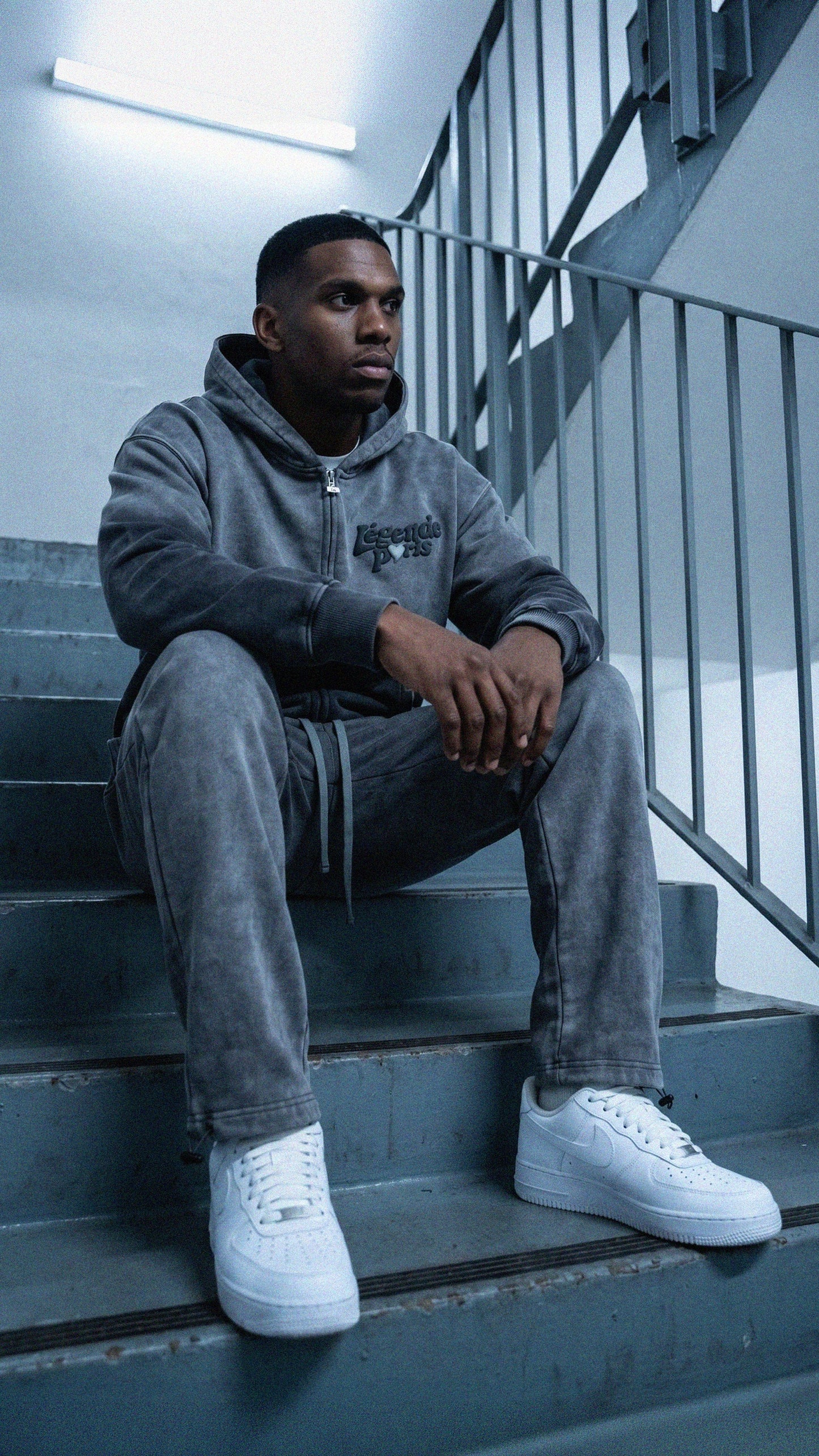 Legende Paris LND GRADIENT HOOD - CHARCOAL WASHED - Kick Game