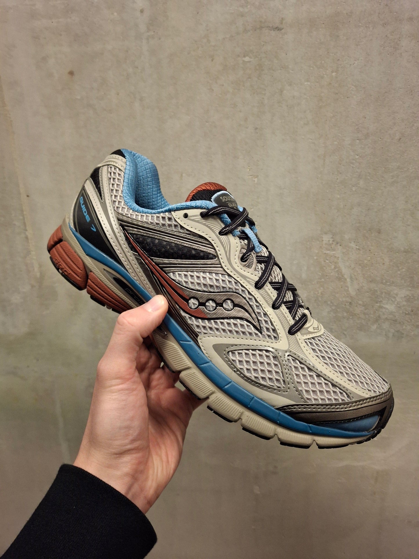 Saucony Progrid Guide 7 'Taupe Black' - Kick Game