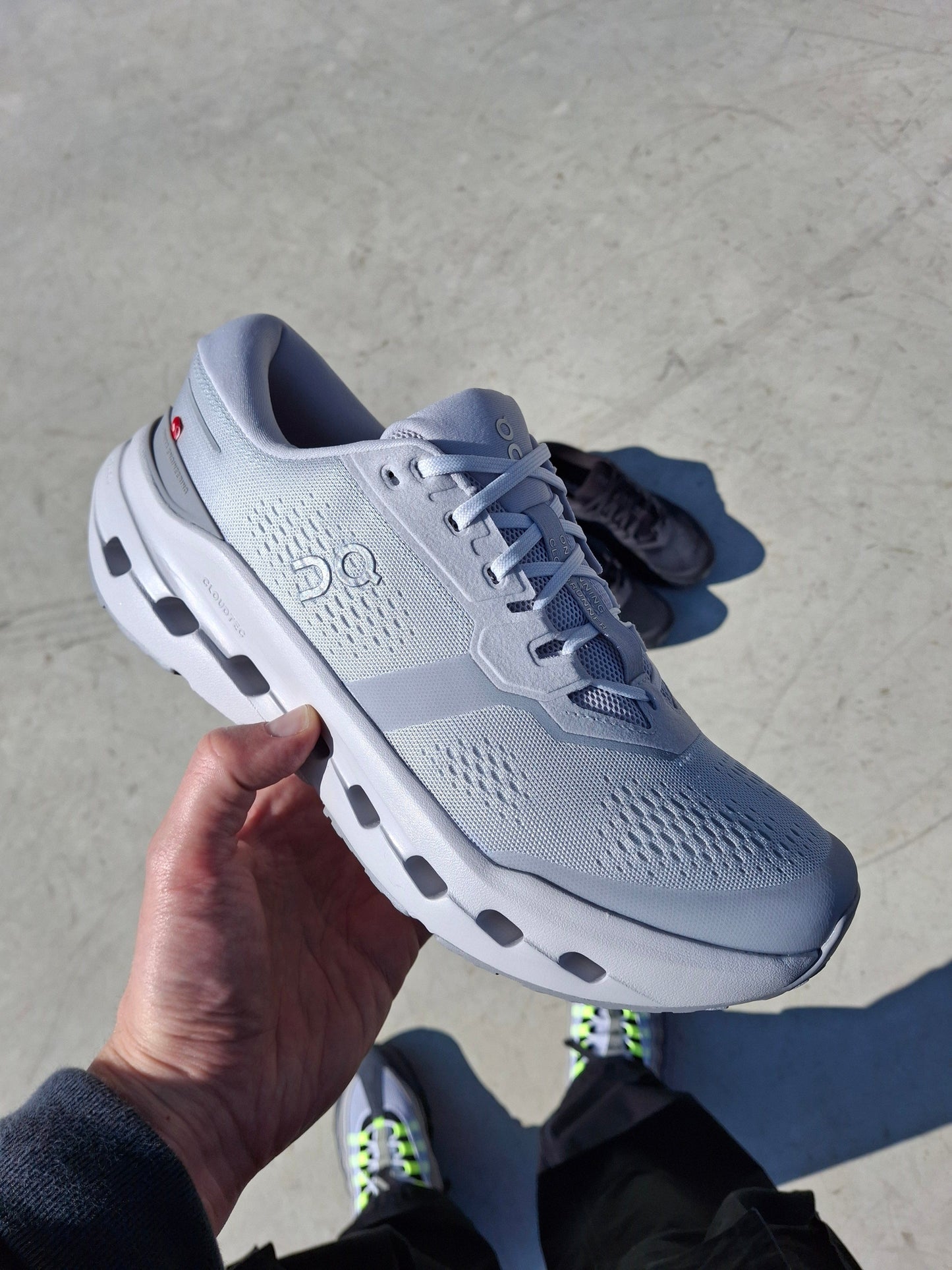 On Cloudrunner 3 'Glacier Alloy' - Kick Game
