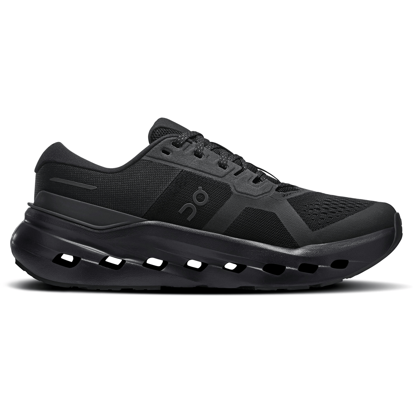 On Cloudrunner 3 'Black Black' - Kick Game