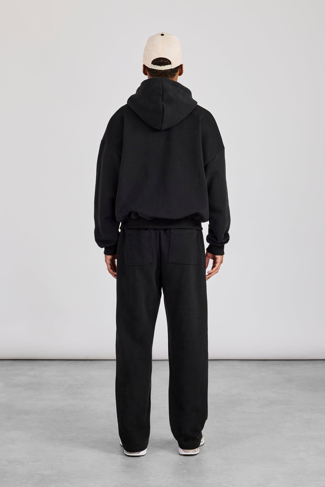Cernucci Zip Through Boxy Hoodie & Relaxed Jogger - Black - Kick Game