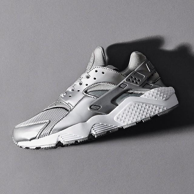 Nike Air Huarache 'Metallic Silver' - Kick Game