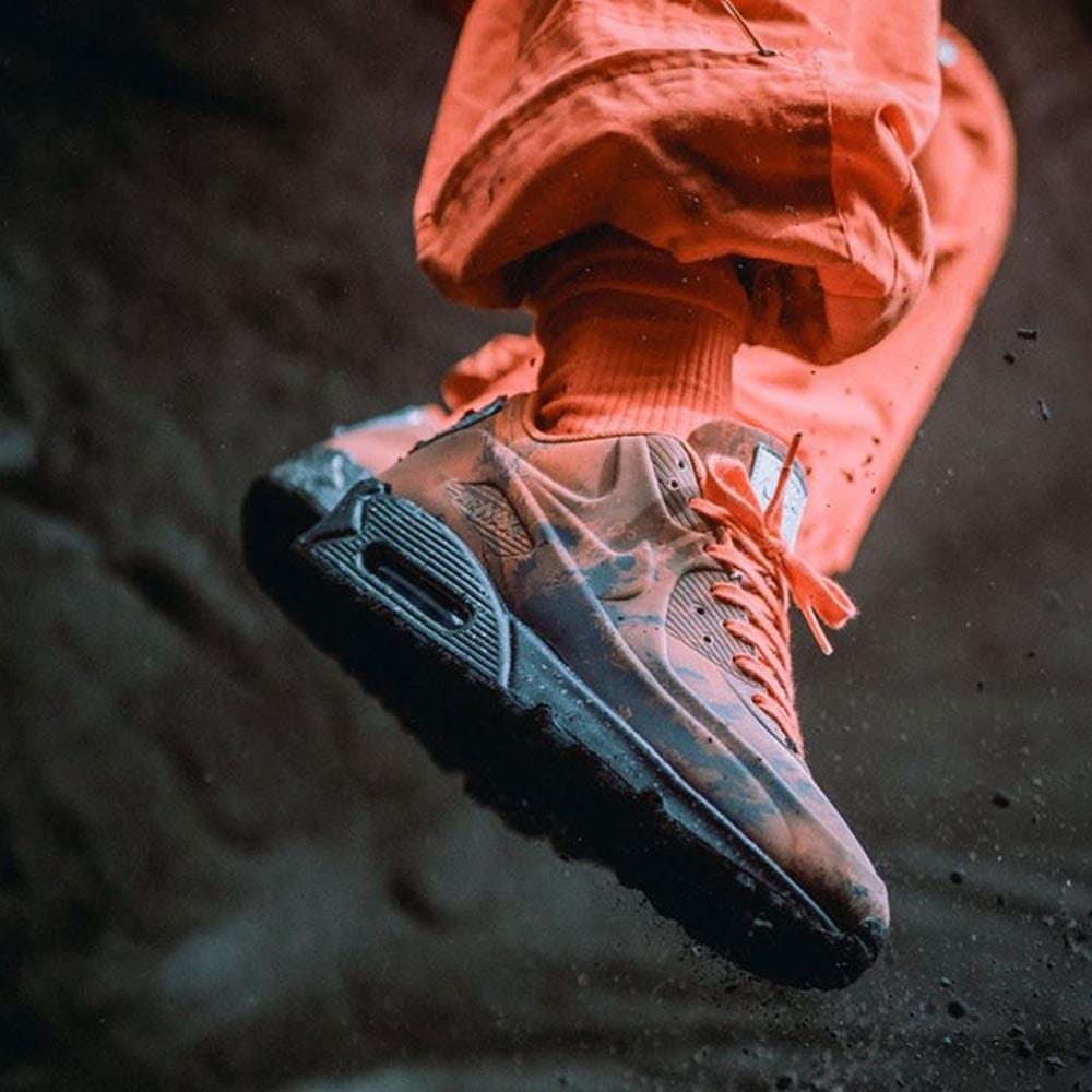 Nike Air Max 90 Mars Landing - Kick Game