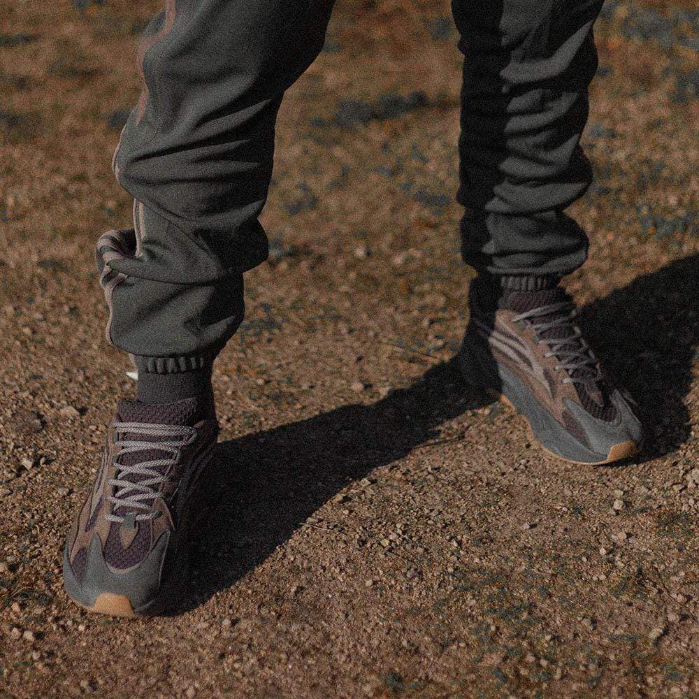 adidas Yeezy Boost 700 V2 Geode - Kick Game