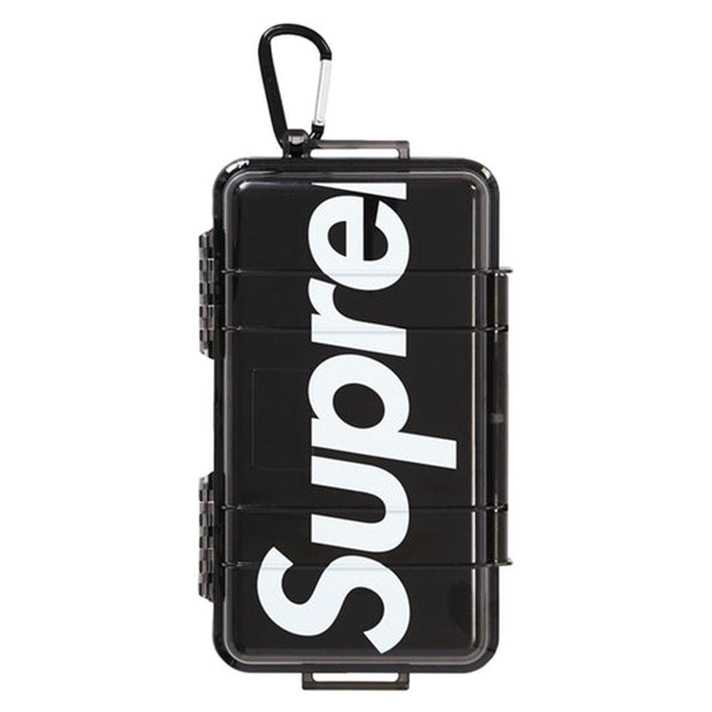 Supreme Pelican 1060 Case Smoke – Kick Game