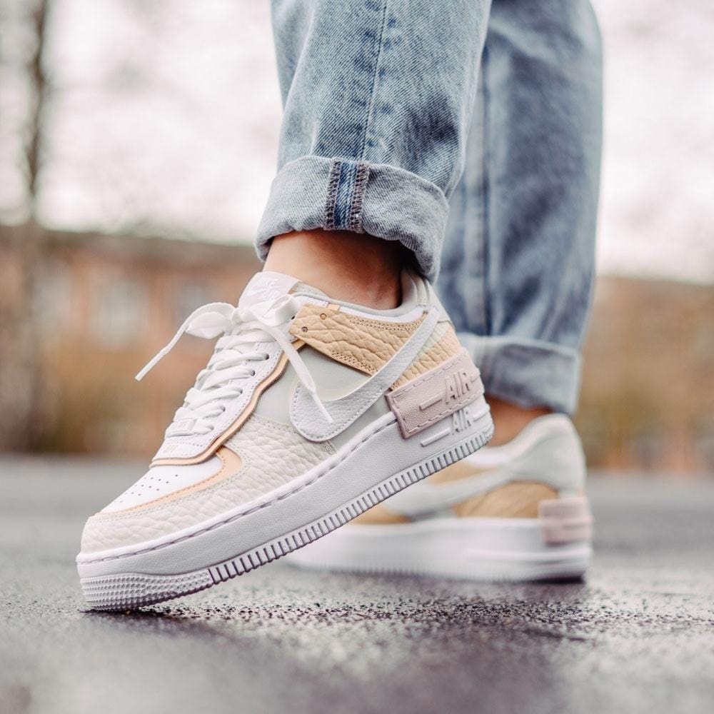 Nike Wmns Air Force 1 Shadow SE 'Spruce Aura' - Kick Game