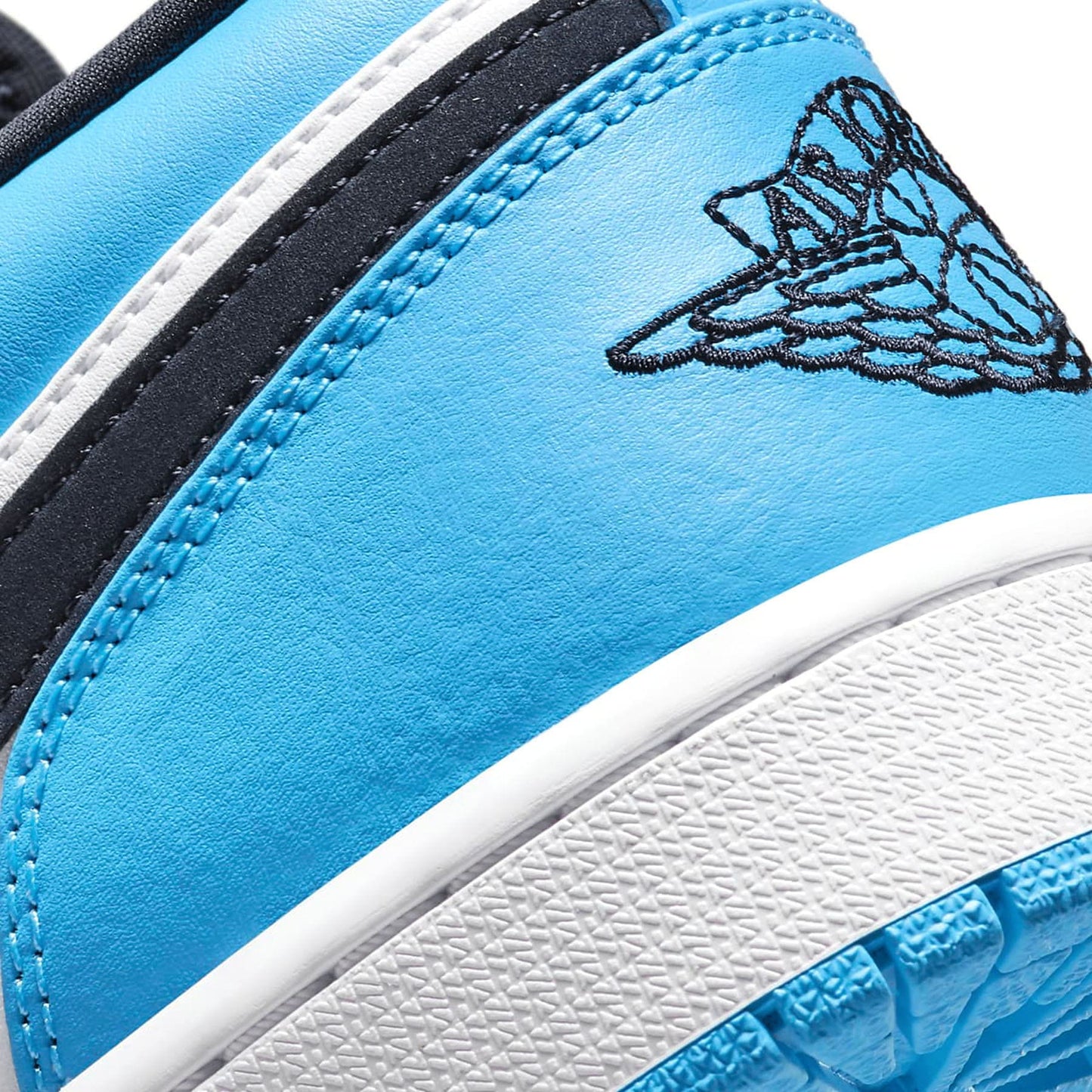 Air Jordan 1 Low 'UNC' - Kick Game