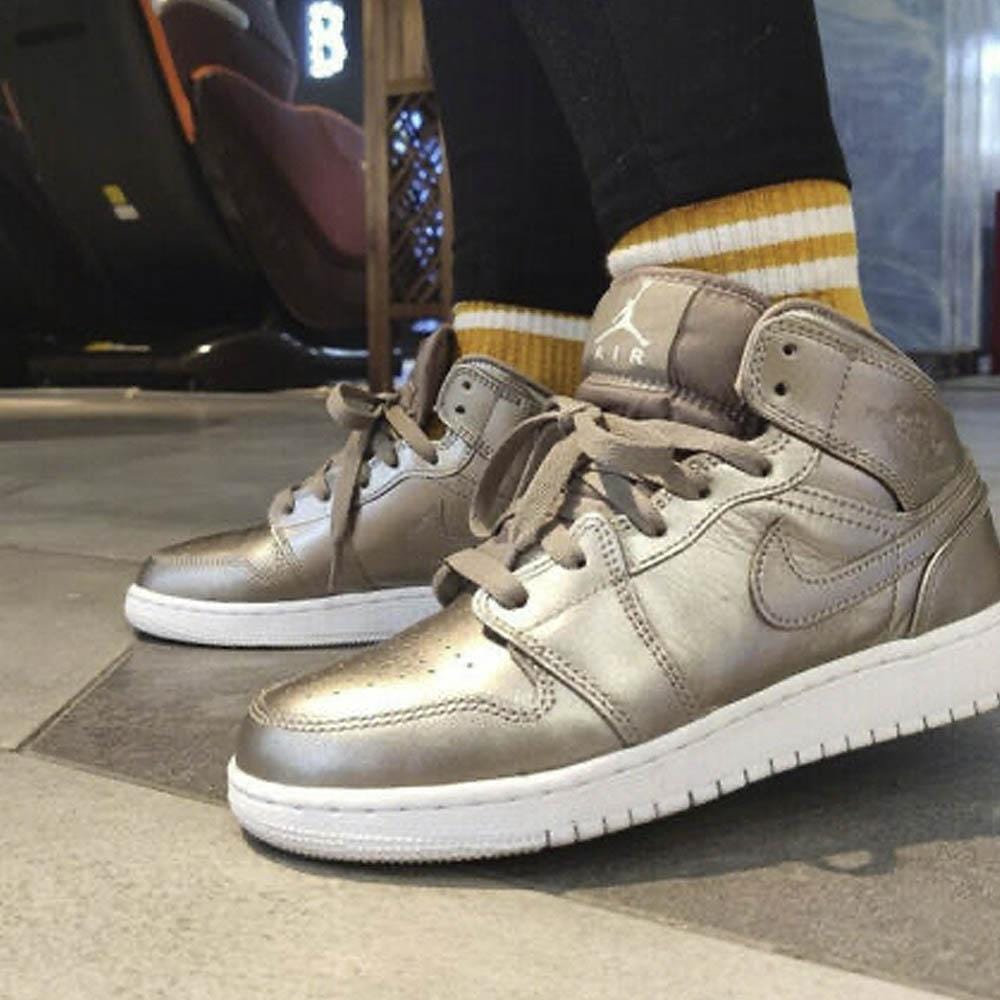 Air Jordan 1 Mid SE GS 'Sepia Stone' - Kick Game