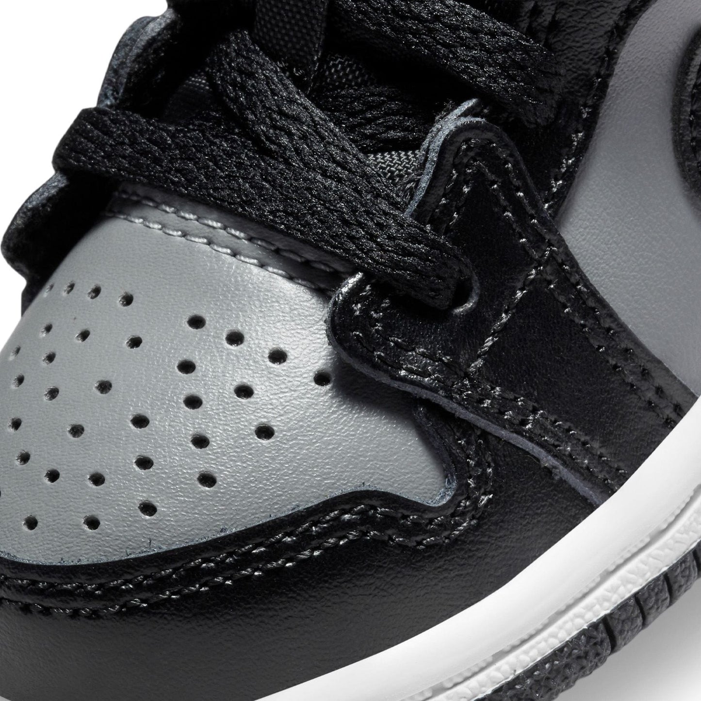 Air Jordan 1 Mid TD 'Shadow' - Kick Game