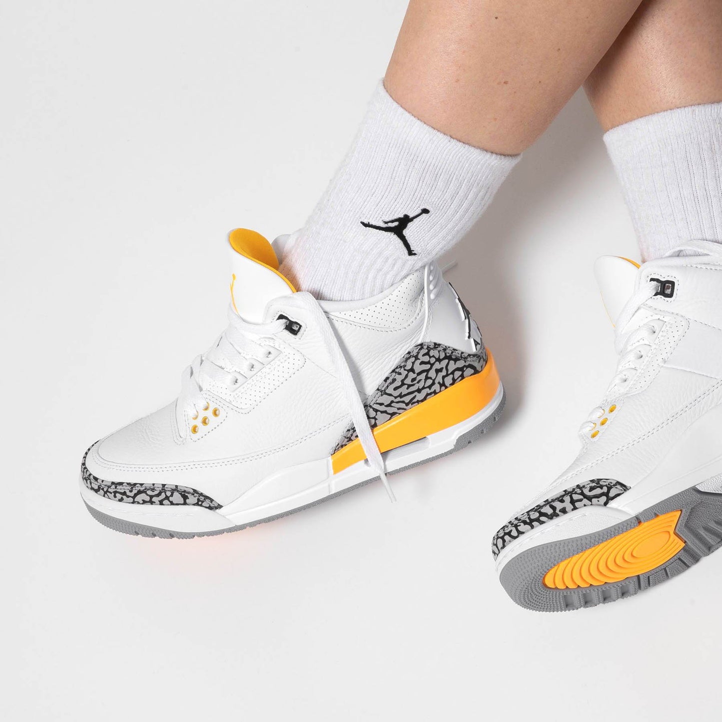 Air Jordan 3 Retro Wmns 'Laser Orange' - Kick Game