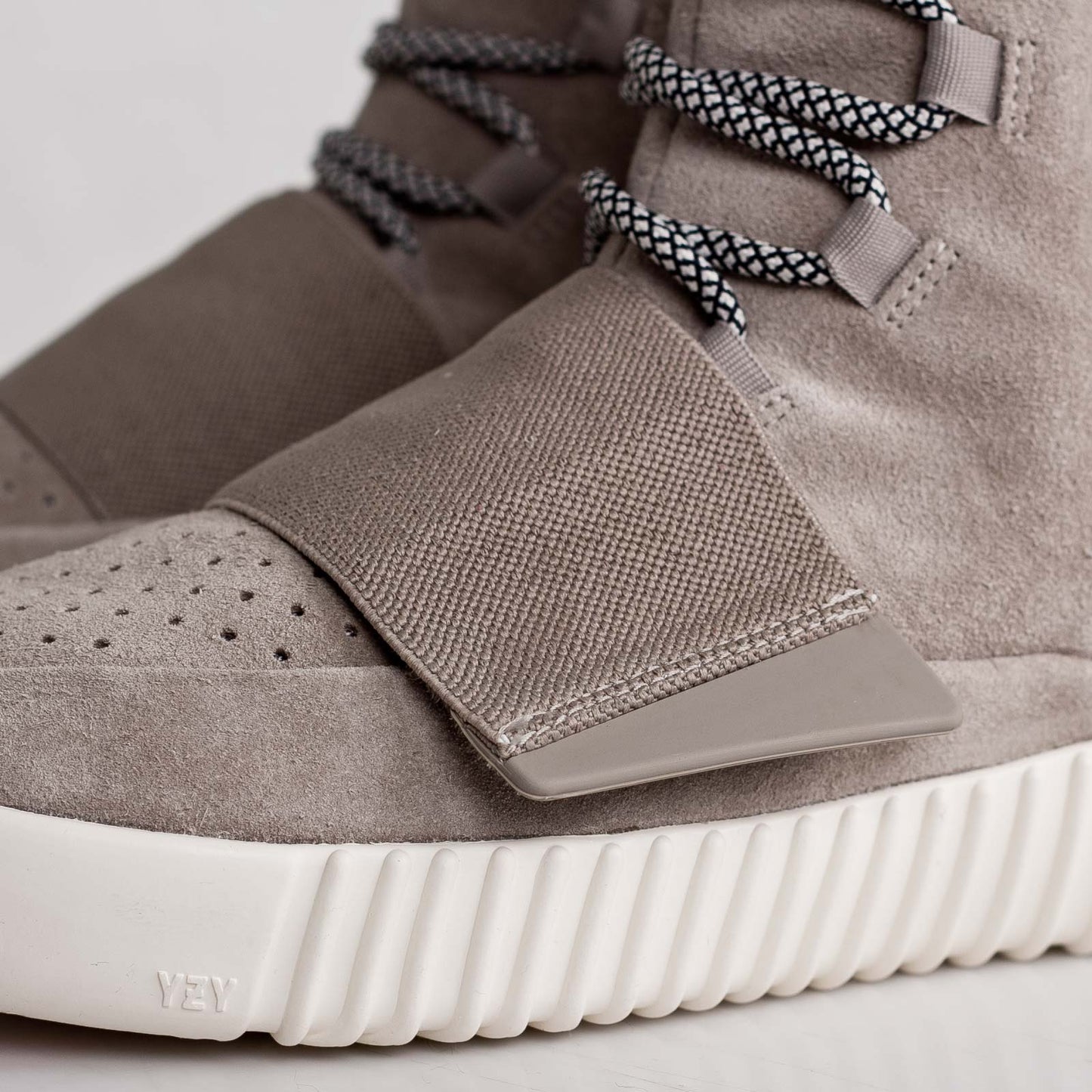 adidas Yeezy Boost 750 'OG' - Kick Game