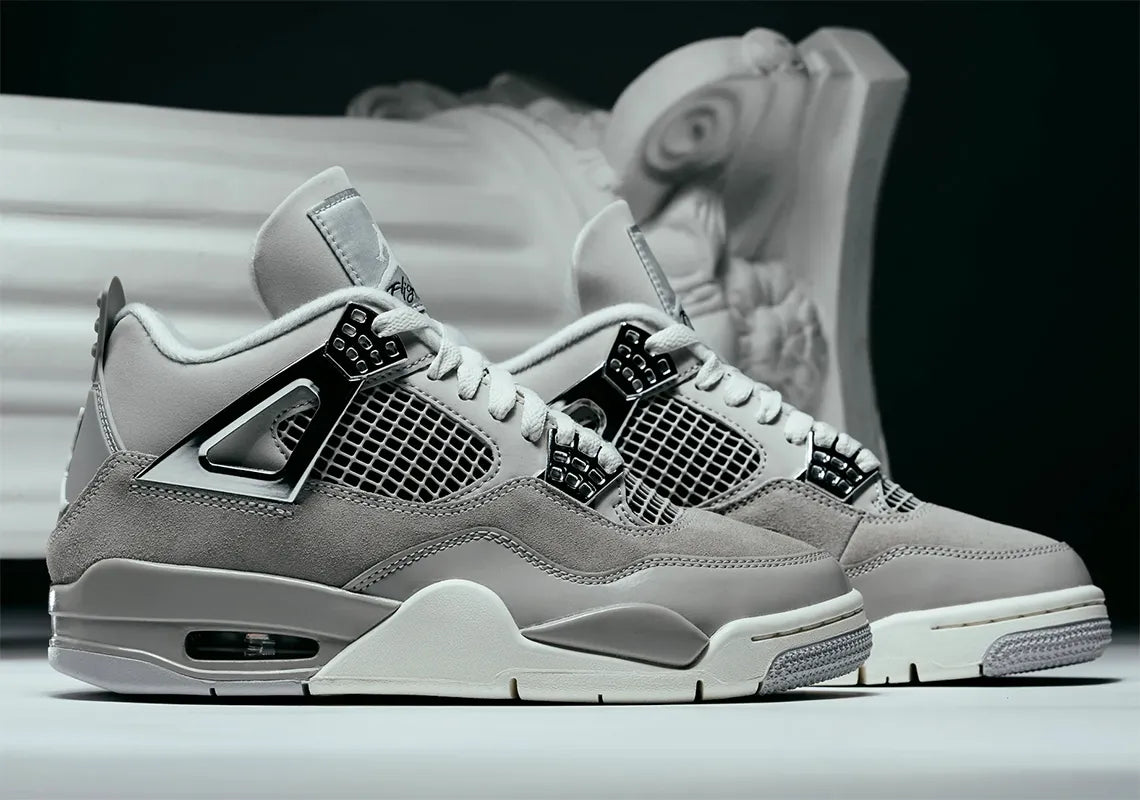 Air Jordan 4 Retro Wmns 'Frozen Moments'