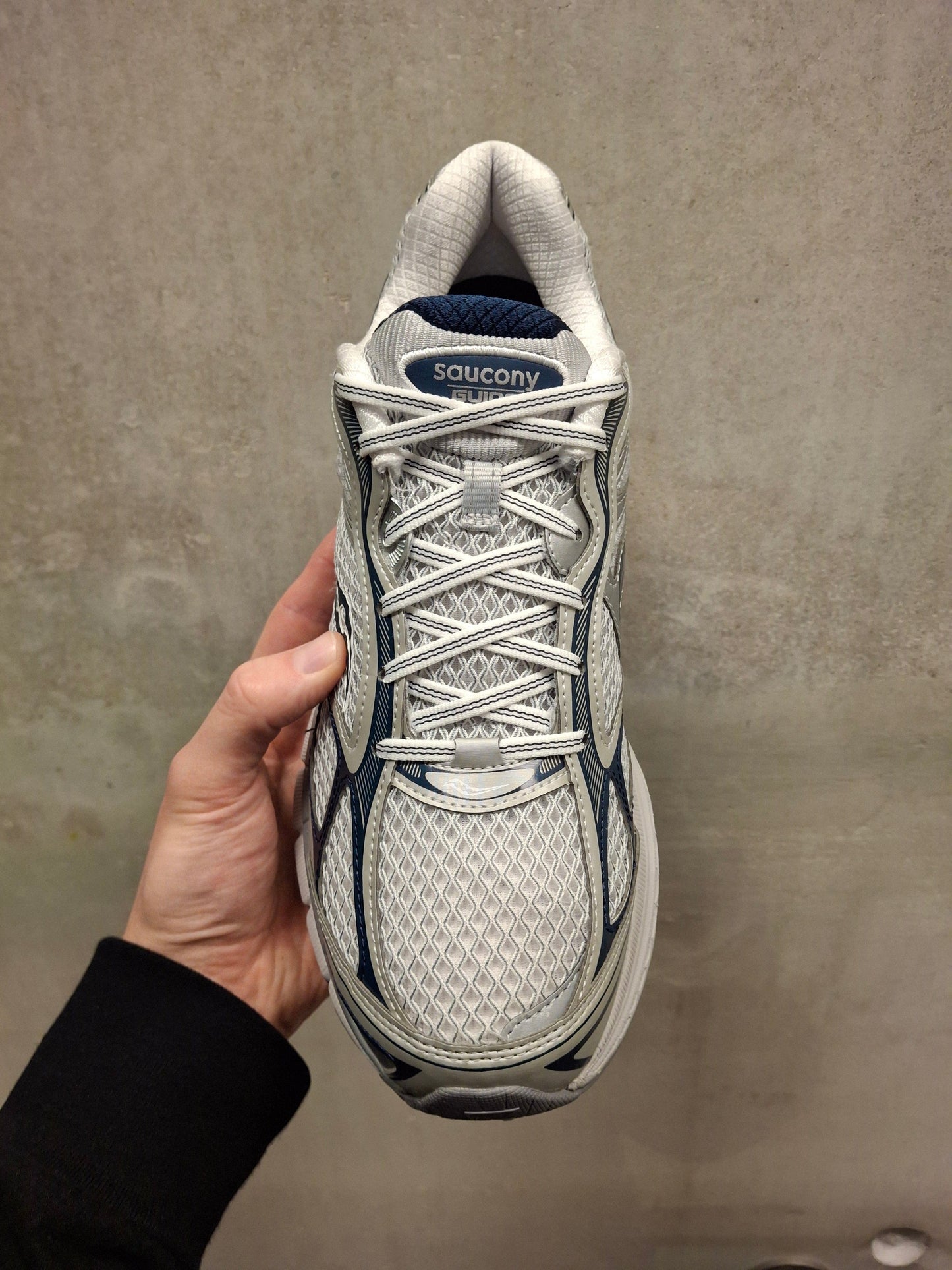 Saucony Progrid Guide 7 'Oyster Navy' - Kick Game