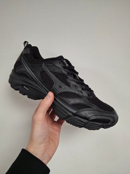 Mizuno MXR Sport 'Black' - Kick Game
