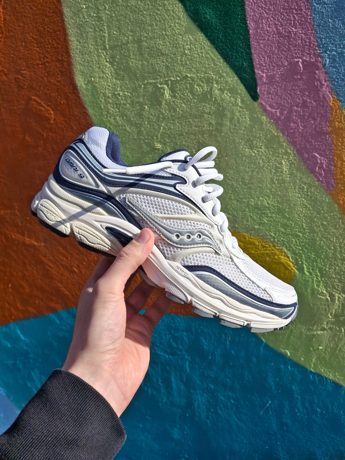 Saucony Progrid Omni 9 'White Navy' - Kick Game