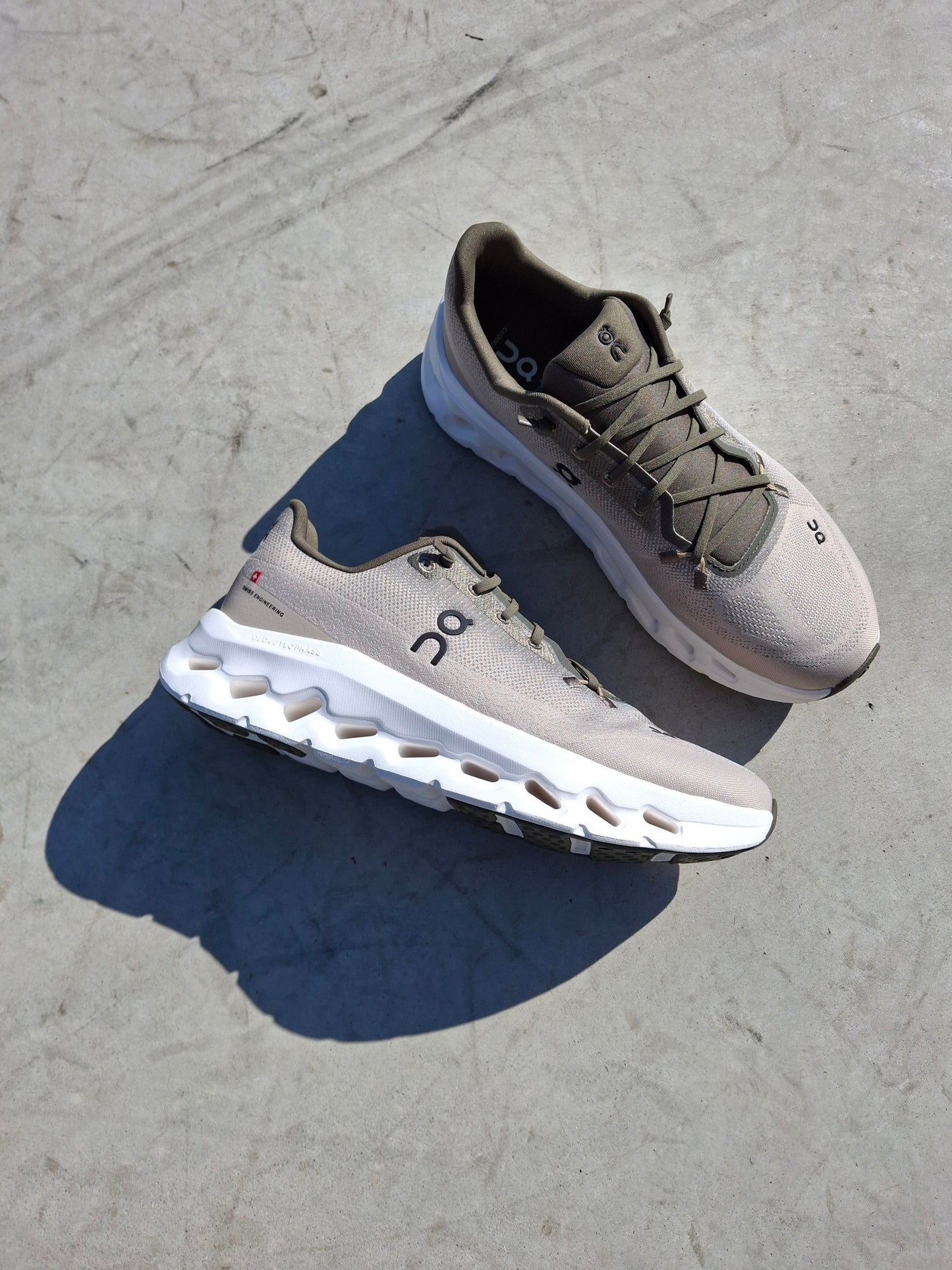 On Cloudtilt 1 'Olive Desert' - Kick Game