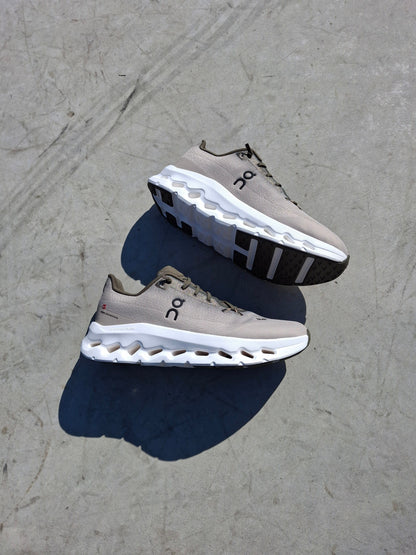 On Cloudtilt 1 'Olive Desert' - Kick Game