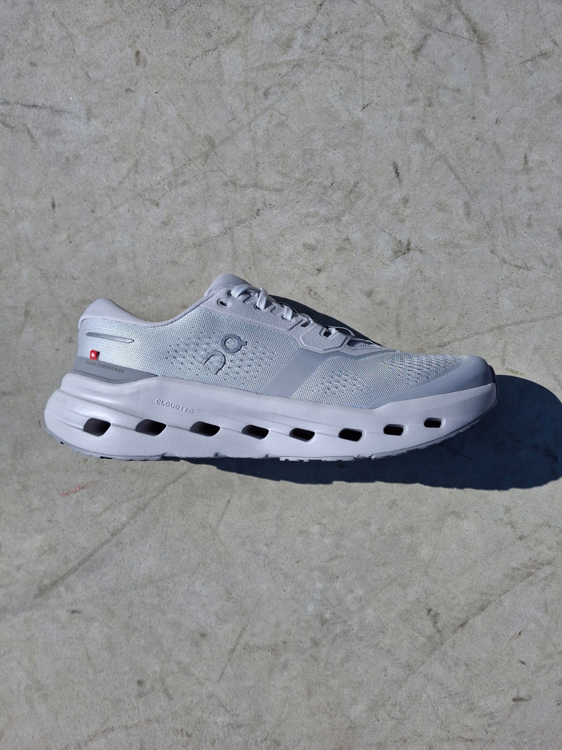 On Cloudrunner 3 'Glacier Alloy' - Kick Game