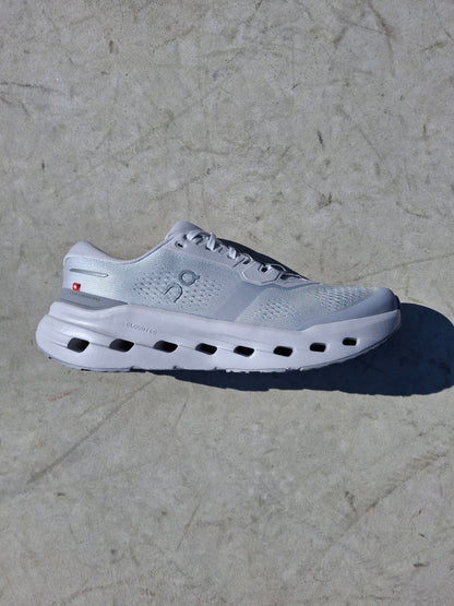 On Cloudrunner 3 'Glacier Alloy' - Kick Game