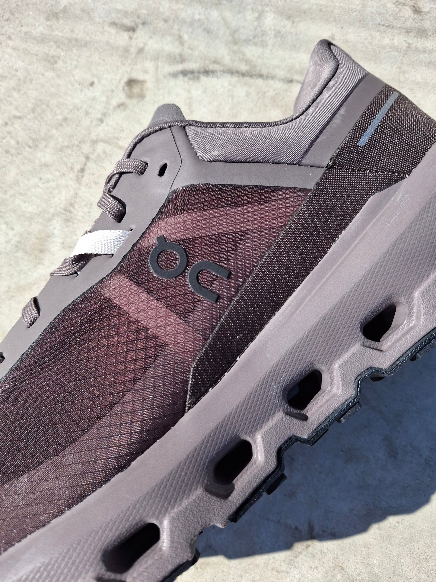 On Cloudvista 2 'Eclipse Pebble' - Kick Game