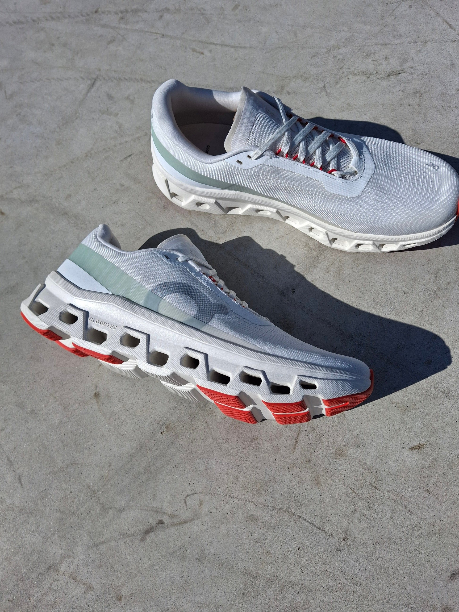 On Cloudmonster 1 'Ivory Creek' - Kick Game