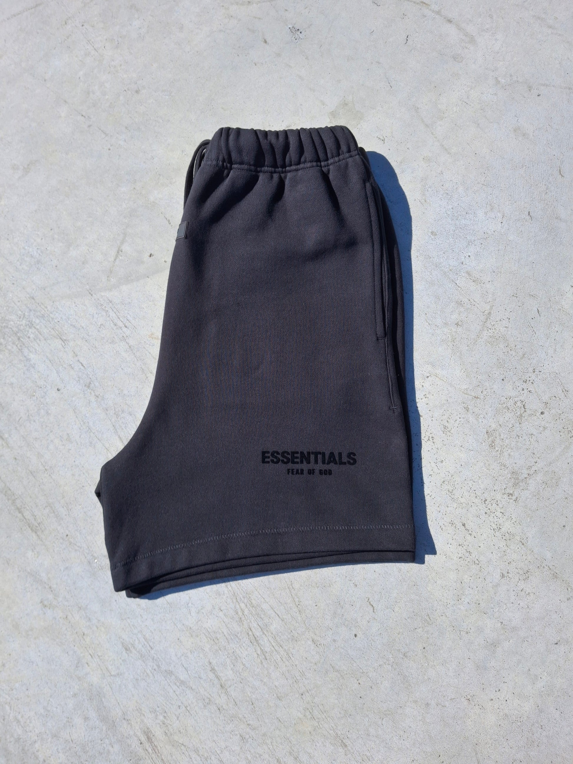Fear of God Essentials Sweat Short 'Stretch Limo' (SS22) - Kick Game