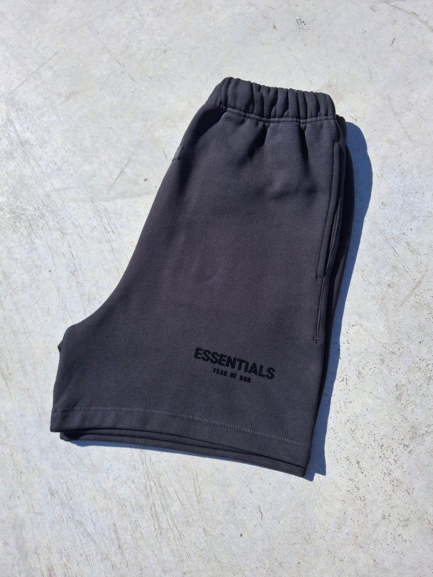 Fear of God Essentials Sweat Short 'Stretch Limo' (SS22) - Kick Game