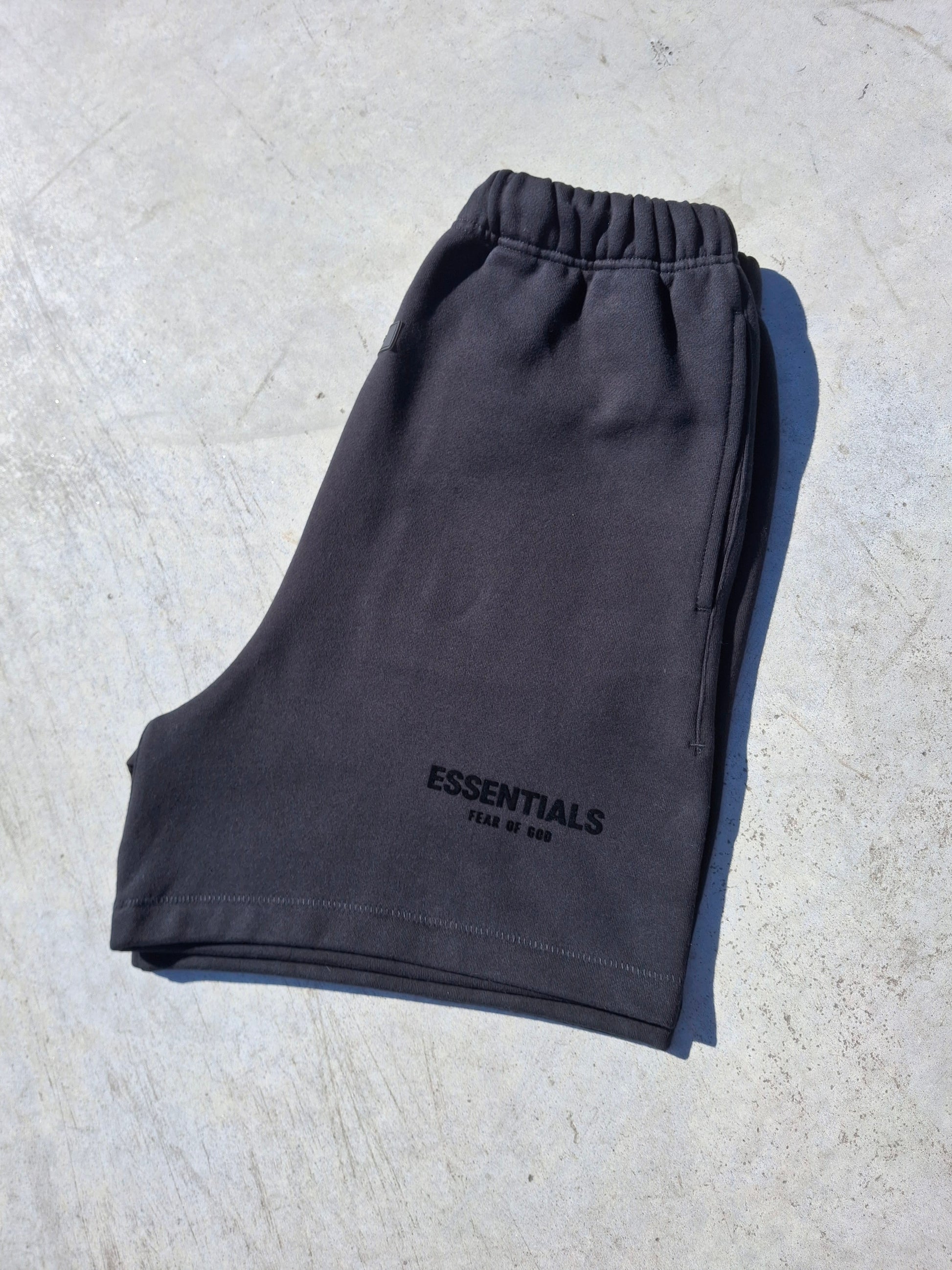 Fear of God Essentials Sweat Short 'Stretch Limo' (SS22) - Kick Game