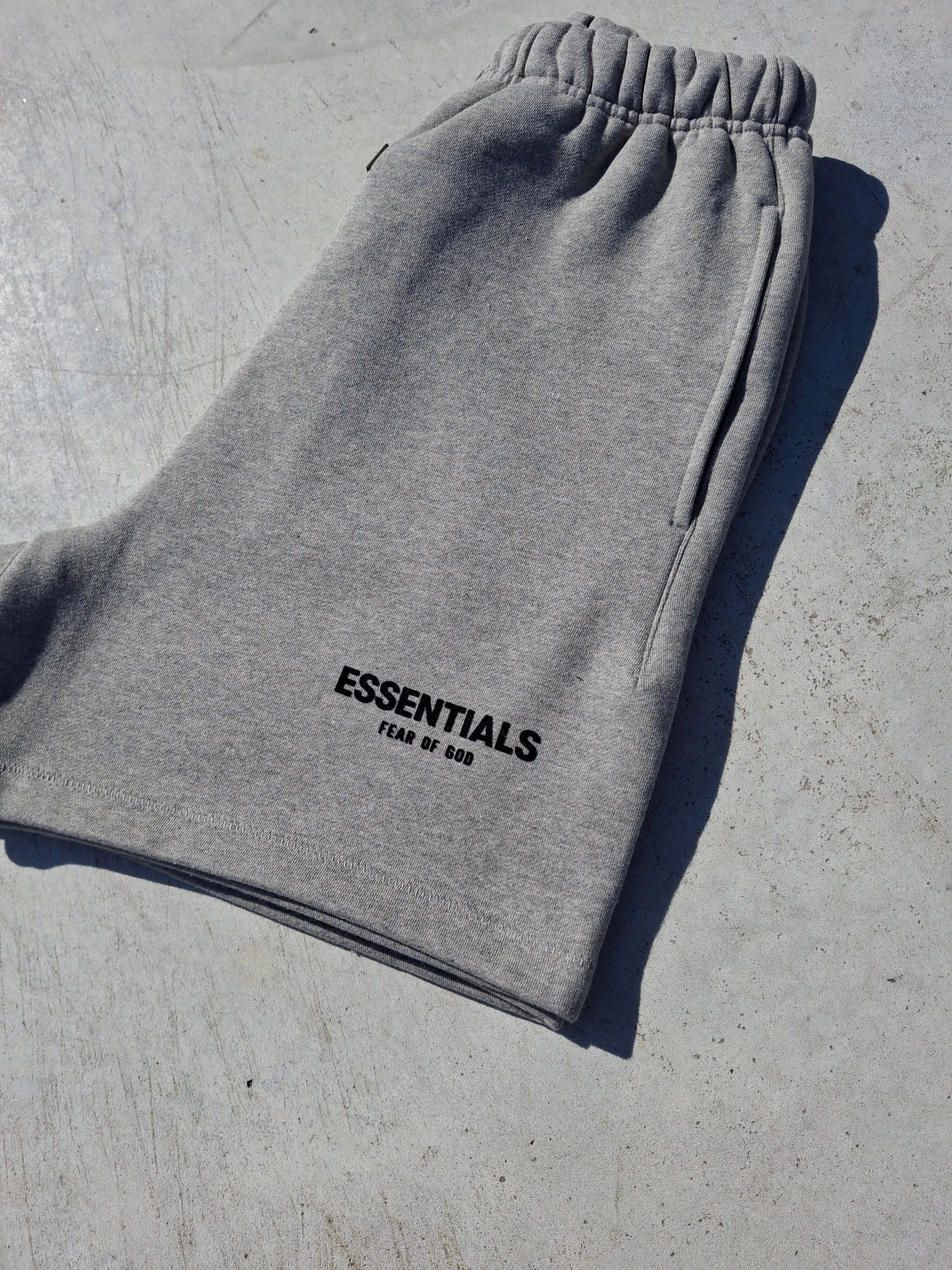 Fear of God Essentials Sweat Short 'Dark Oatmeal' (SS22) – Kick Game