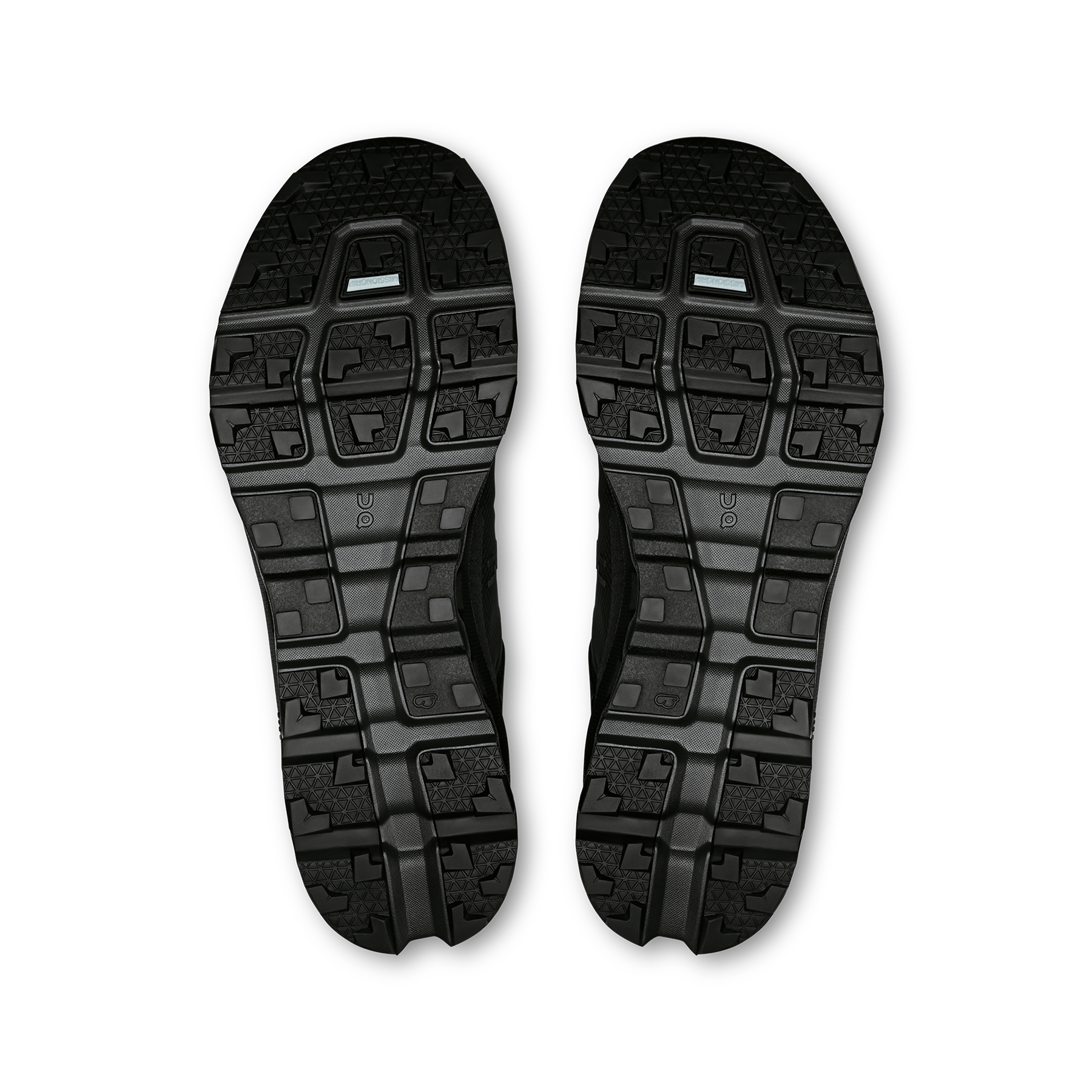 On Cloudvista 2 'Black Black' - Kick Game