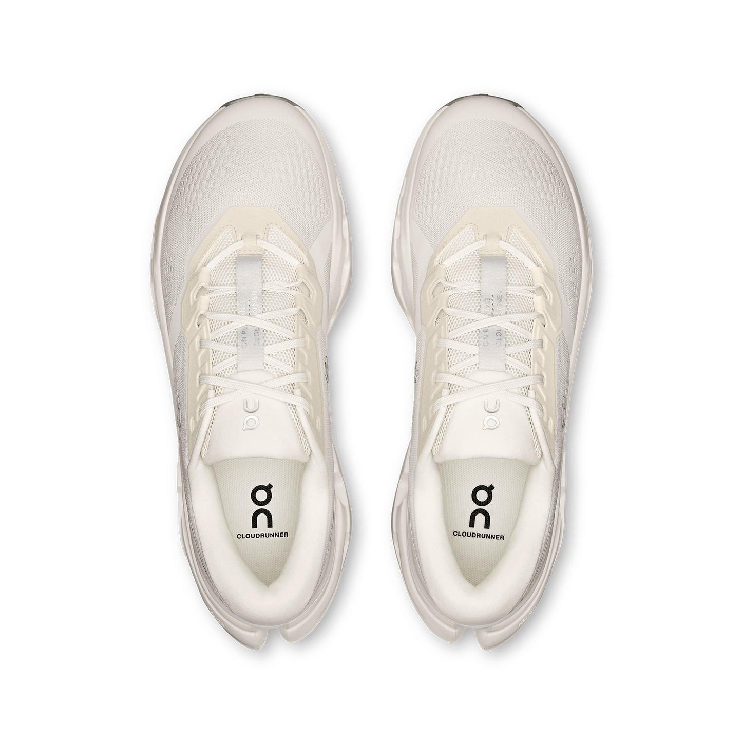 On Cloudrunner 3 'White Glacier' - Kick Game