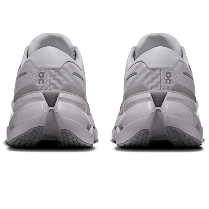 On Cloudrunner 3 'Glacier Alloy' - Kick Game
