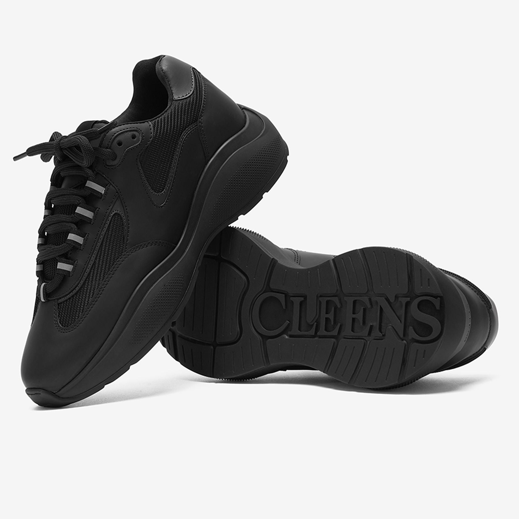 Cleens Podium 'Black Mono' - Kick Game