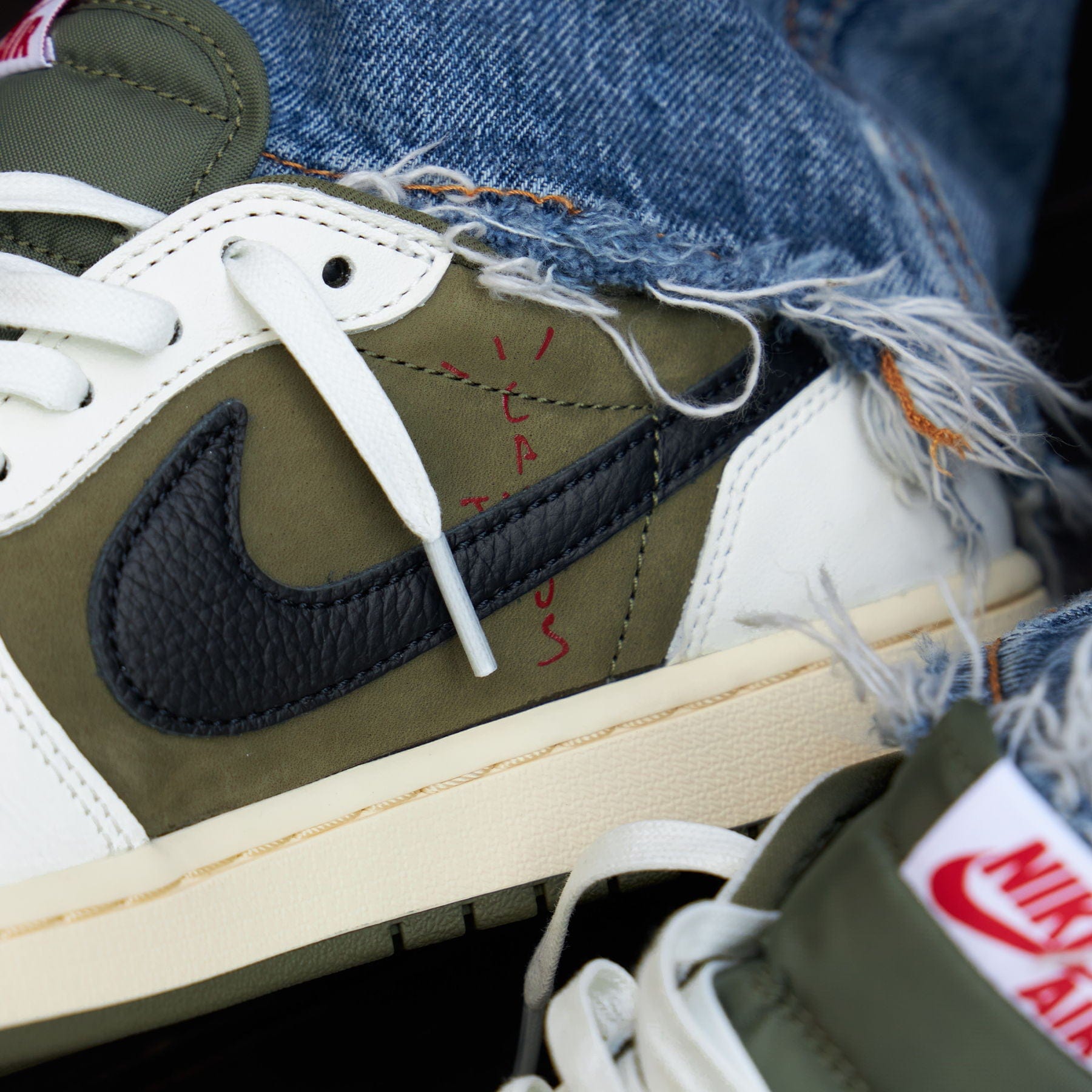 Air Jordan 1 Low OG x Travis Scott SP 'Medium Olive' — Kick Game Air Jordan 1 Low OG x Travis Scott SP 'Medium Olive' — Kick Game