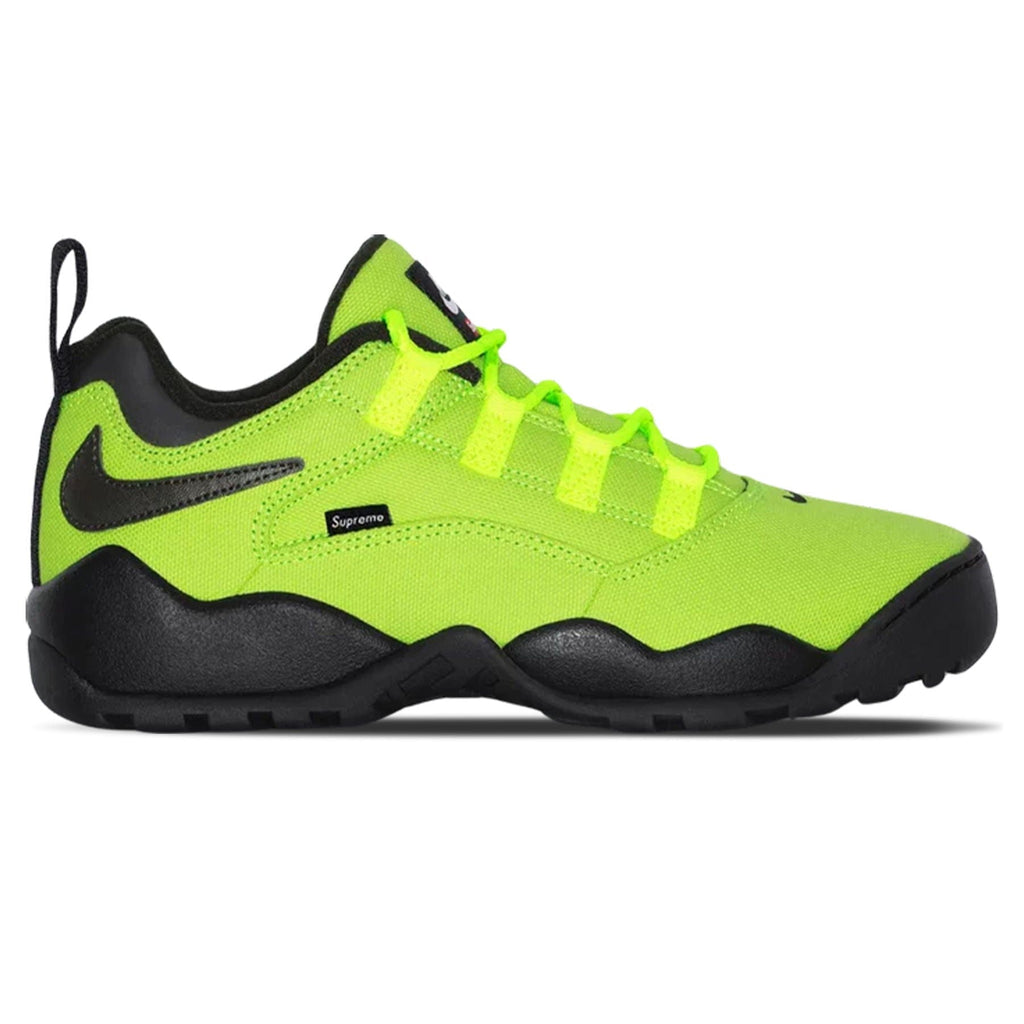 Supreme x Nike Darwin Low SB 'Volt' - Kick Game