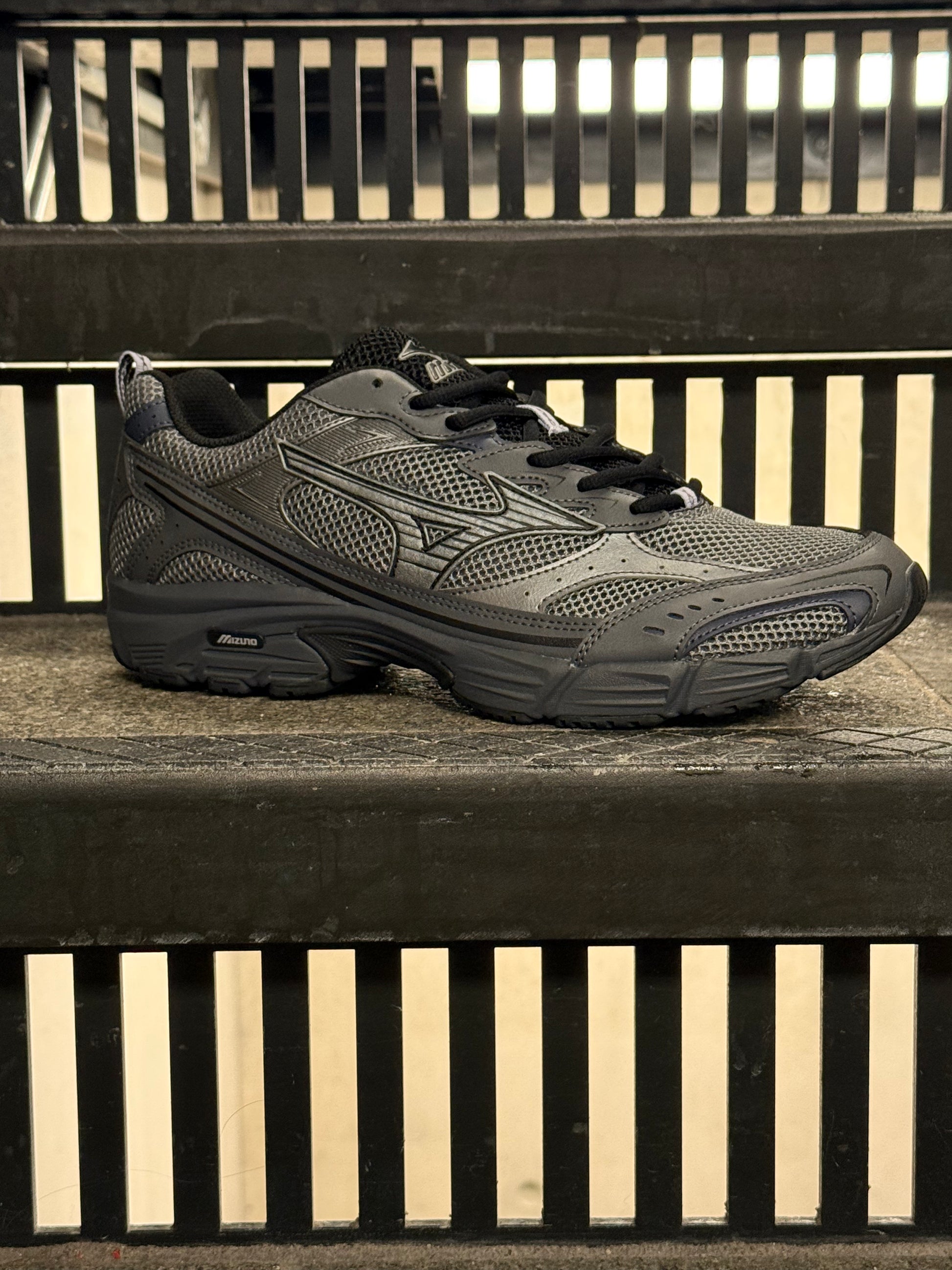 Mizuno MXR Sport 'Quiet Shade Silver Iron Gate' - Kick Game