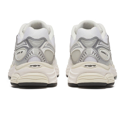 Saucony ProGrid Omni 9 'White Silver' - Kick Game