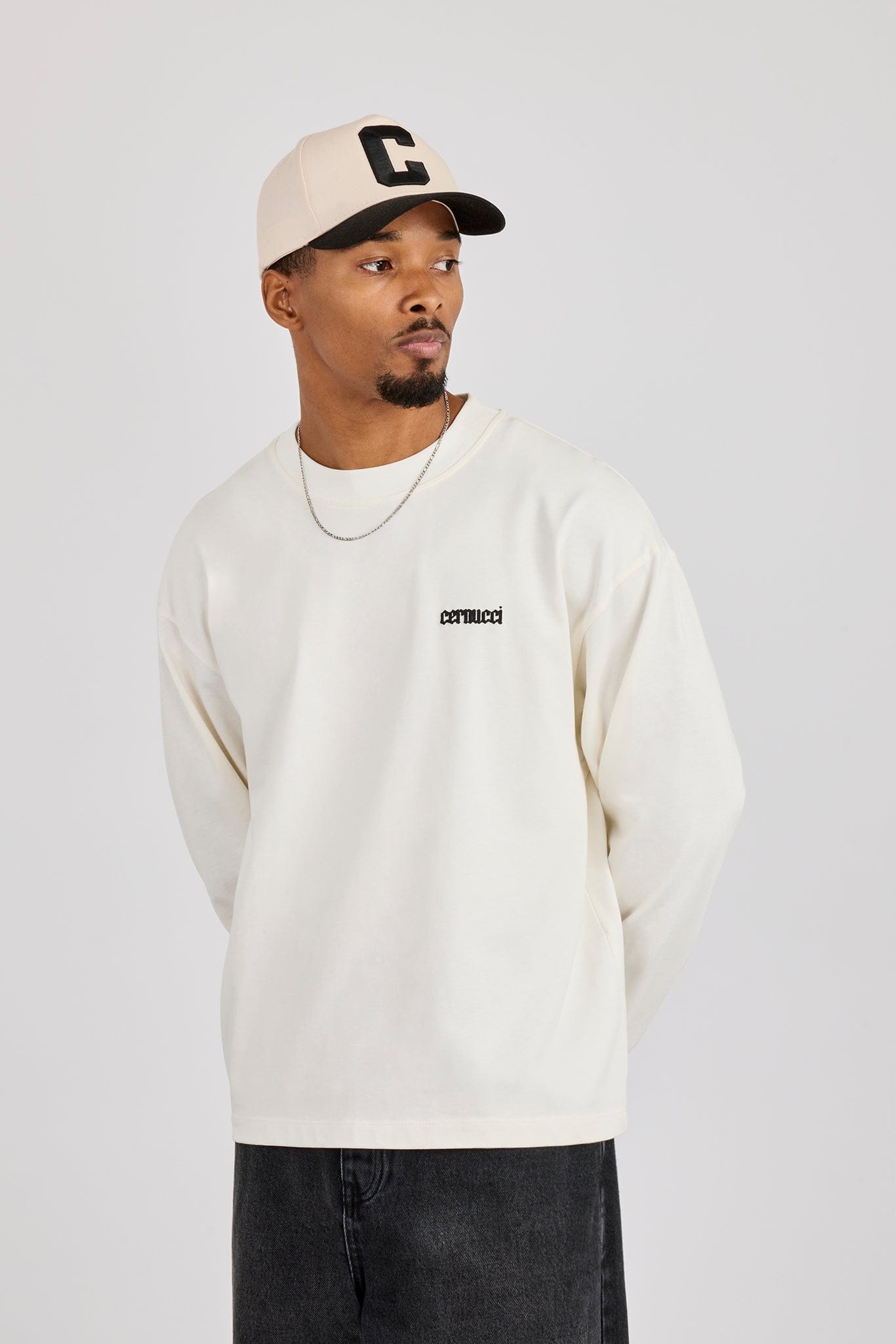 Long Sleeve Rio Graphic Print T-Shirt - Off White - Kick Game