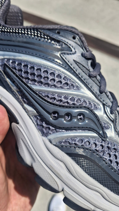 Saucony Progrid Omni 9 OG 'Carbon Cadet' - Kick Game