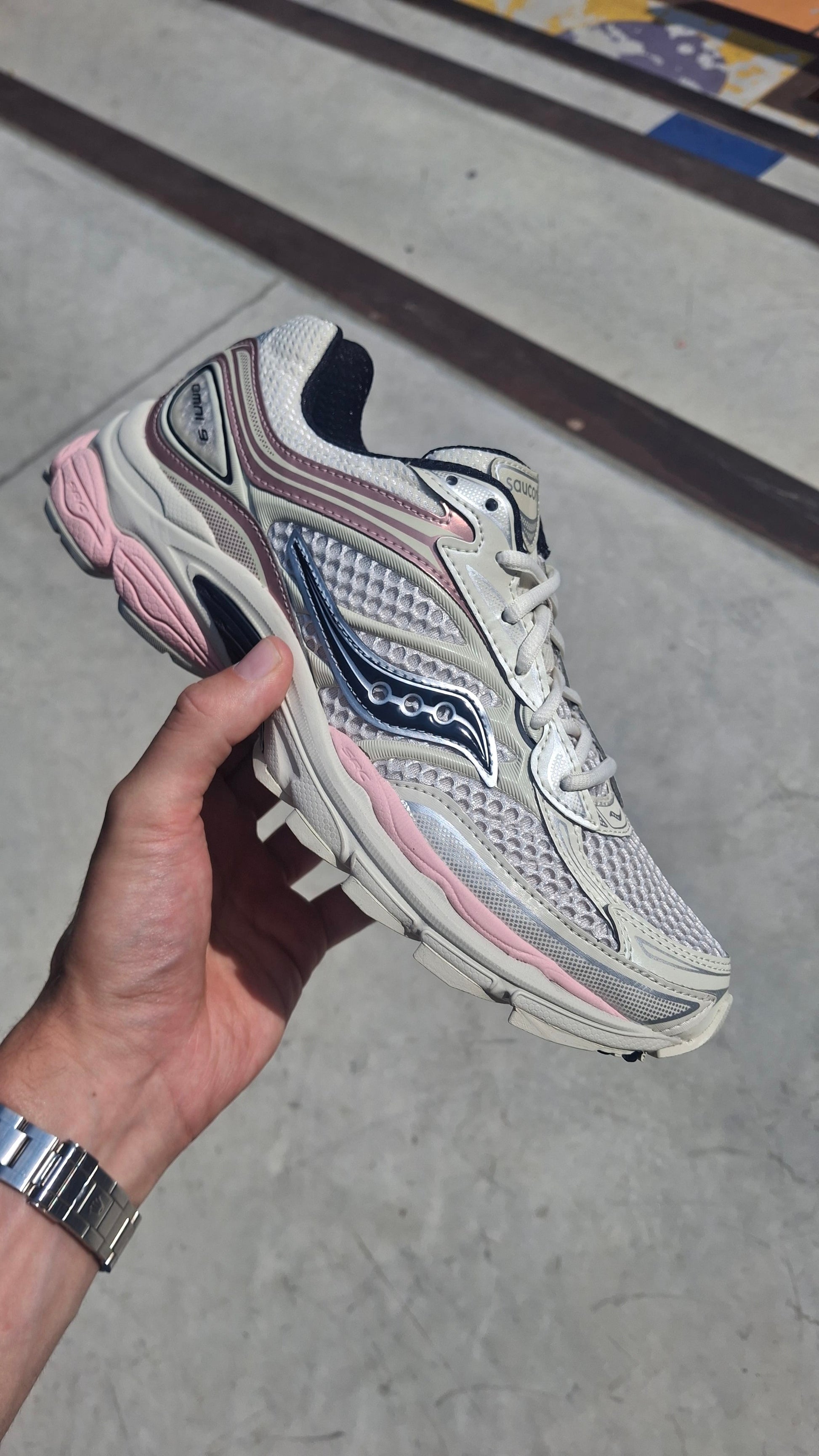 Saucony Progrid Omni 9 'Eggshell Touch' - Kick Game