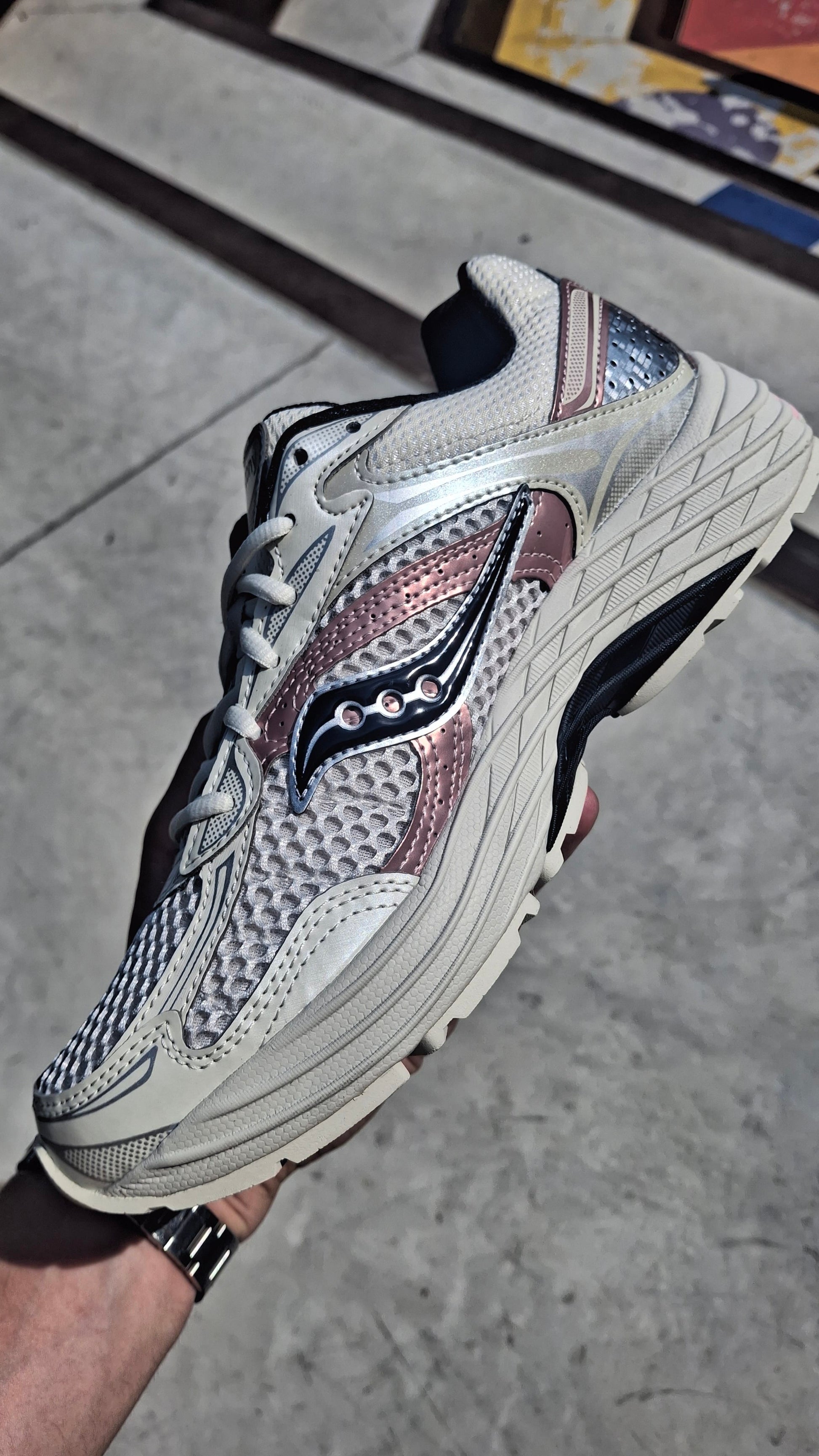 Saucony Progrid Omni 9 'Eggshell Touch' - Kick Game