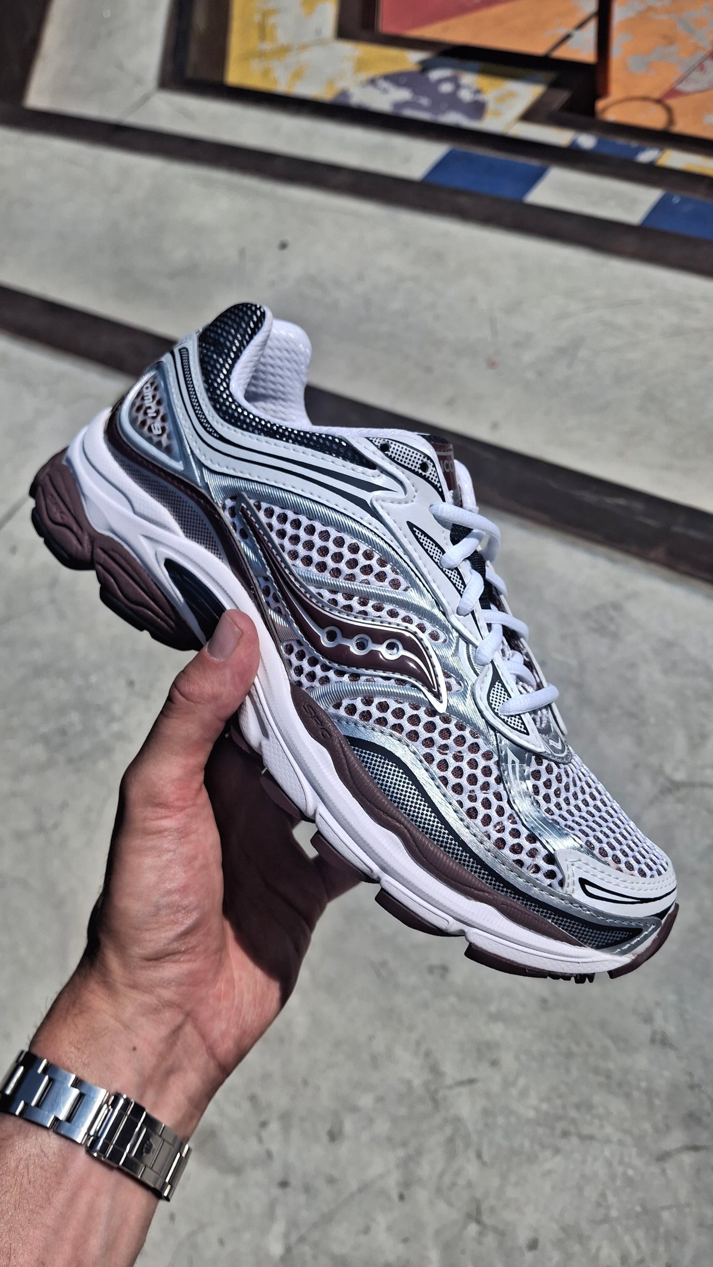 Saucony Progrid Omni 9 OG 'White Maroon' - Kick Game