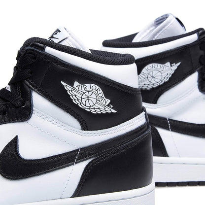 AIR JORDAN 1 RETRO HI OG 'BLACK-WHITE' - Kick Game