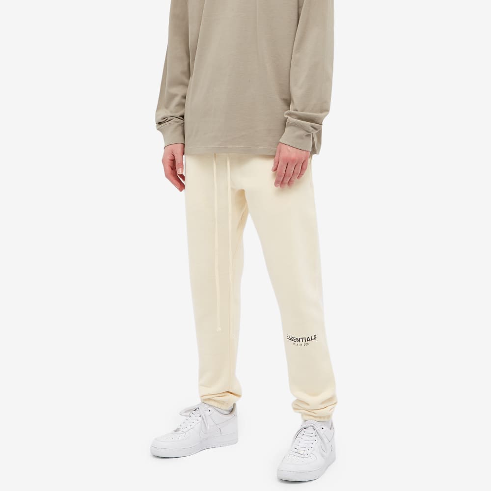 FEAR OF GOD ESSENTIALS Sweatpants SS21 Cream Buttercream Kick Game