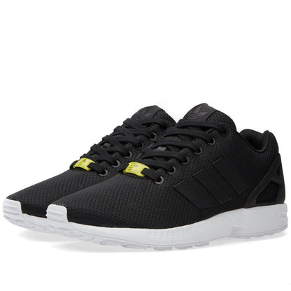 ADIDAS ZX FLUX Black & White - Kick Game