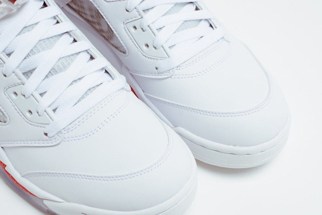 AIR JORDAN 5 RETRO SUPREME SUPREME WHITE — Kick Game