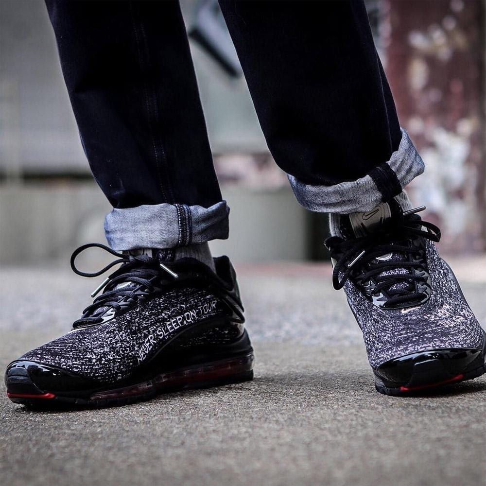 nike air max deluxe size