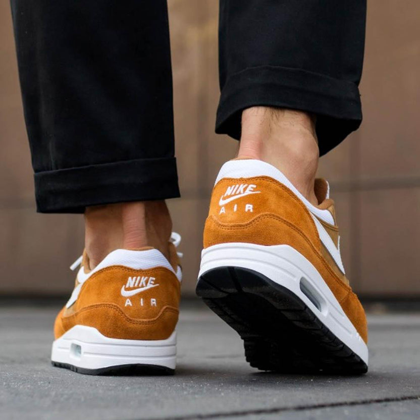 atmos x nike air max 1 curry