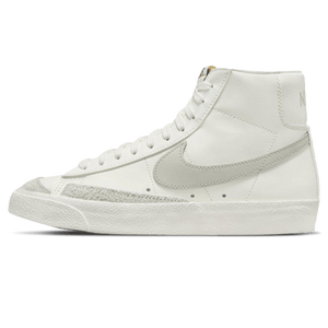 Nike Blazer '77 Vintage Mid Wmns 'Sail Light Bone'