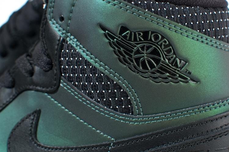 Nike SB Air Jordan 1 QS 'Iridescent Green-Black' - Kick Game